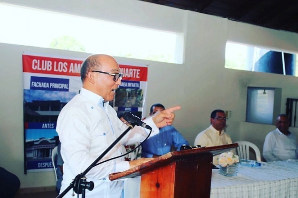CPADB y Fundación Rogelio Cruz entregaron club Amigos de la Duarte remozado en Moca