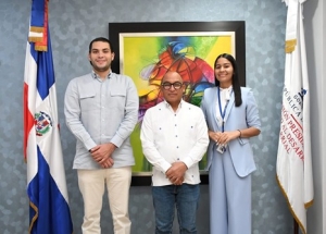 Presidente de la CPAD recibe visita