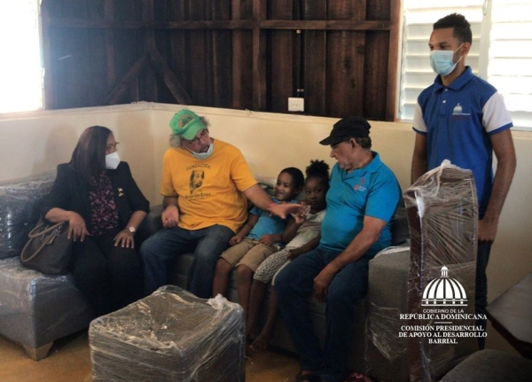 CPADB junto a la Primera Dama entrega vivienda a familia en Dajabón
