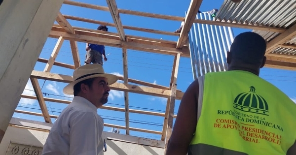 CPADB continua reparación de techos en La Romana