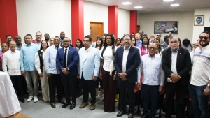 Presidente de la CPADB asiste a acto de  apertura diplomado Contrataciones P&uacute;blicas